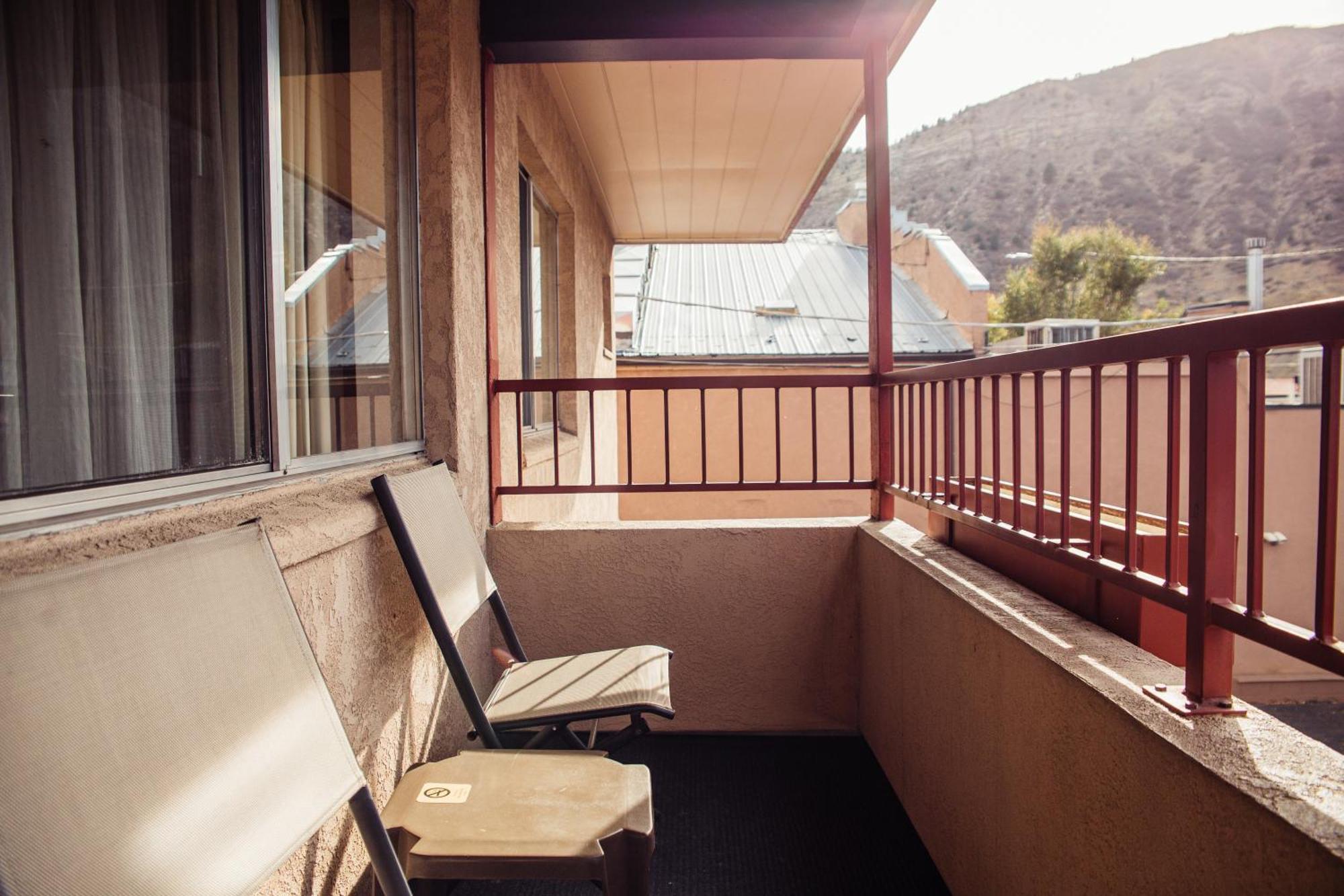 The Durango Lodge Rum bild